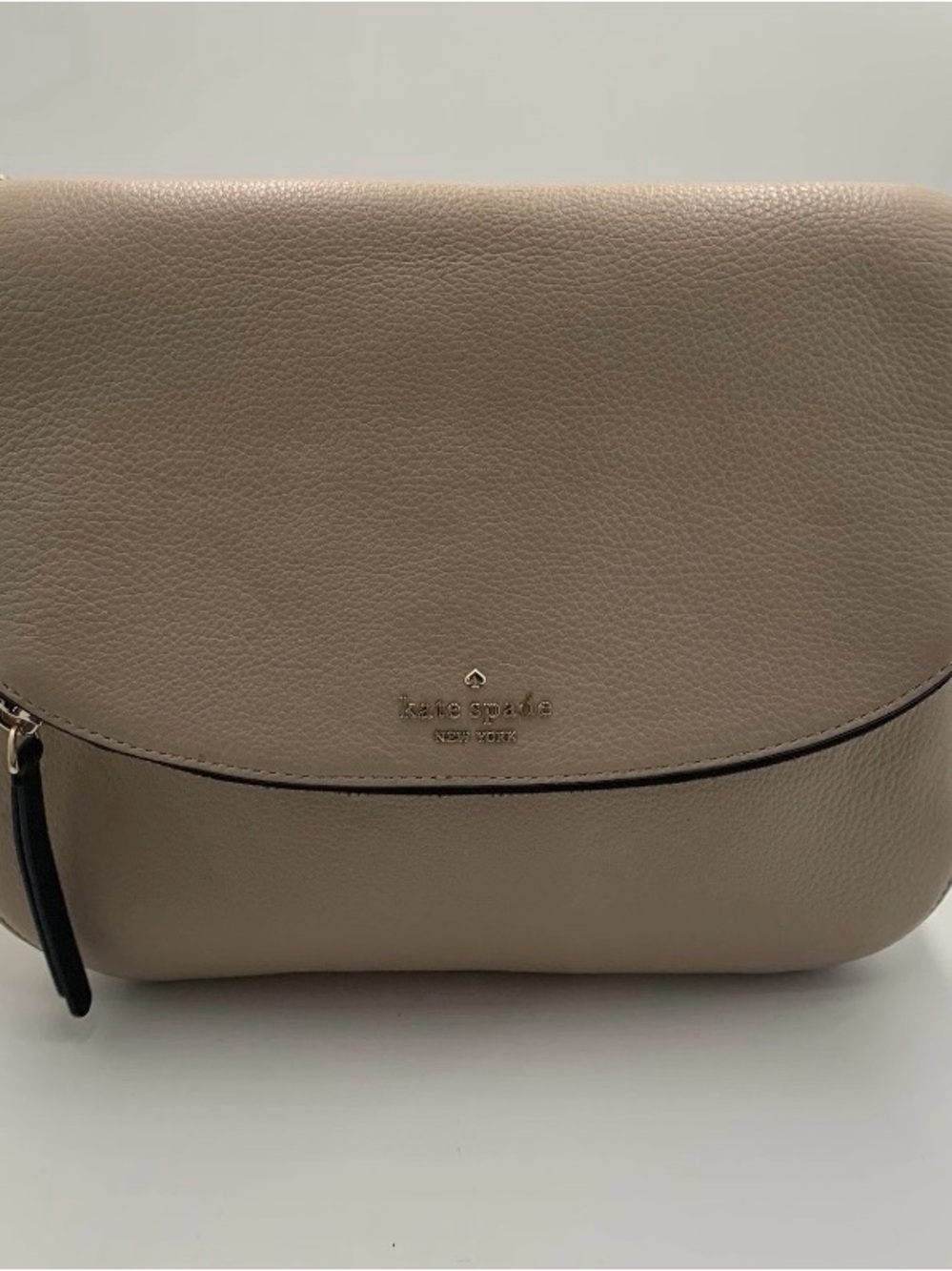 kate spade Devin Pebbled Leather Shoulder Bag in Tan/Cream with Black Trim - Picture 2 of 12